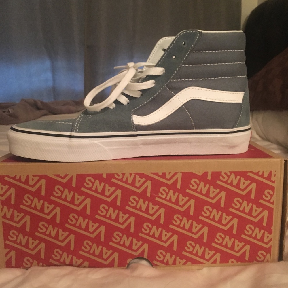 Vans high tops -brand new (unisex)